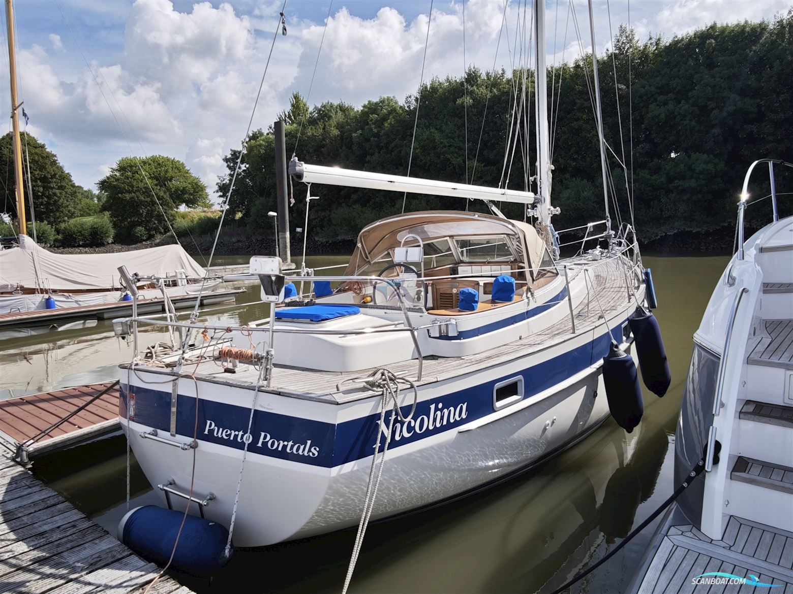 Hallberg Rassy 38