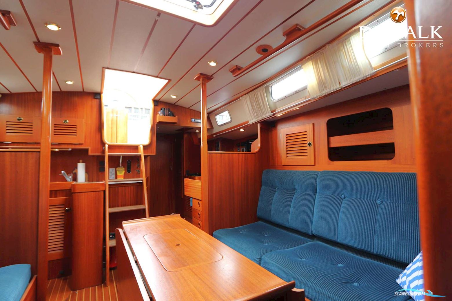 Hallberg Rassy 39