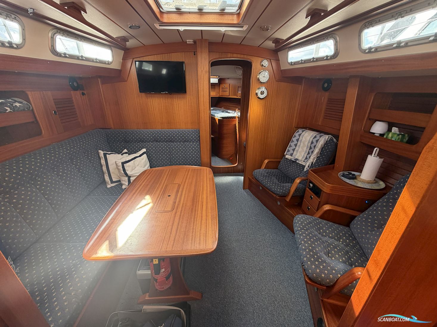 Hallberg-Rassy 39