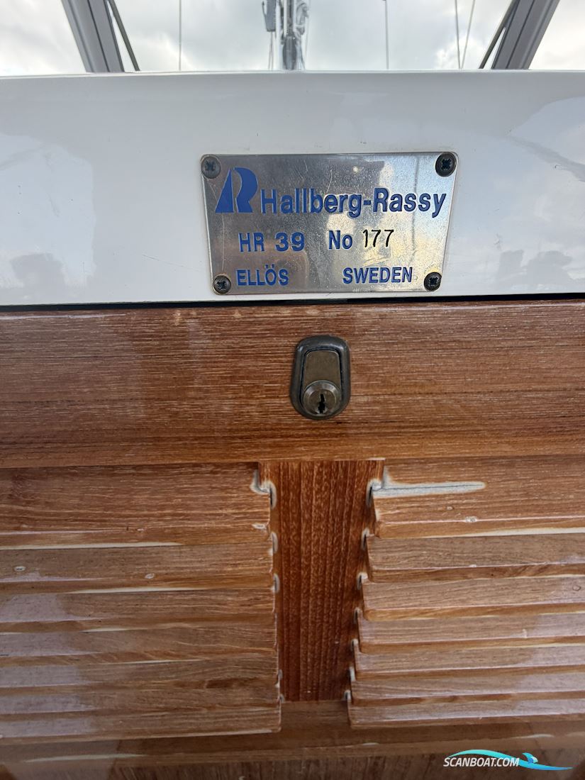 Hallberg-Rassy 39