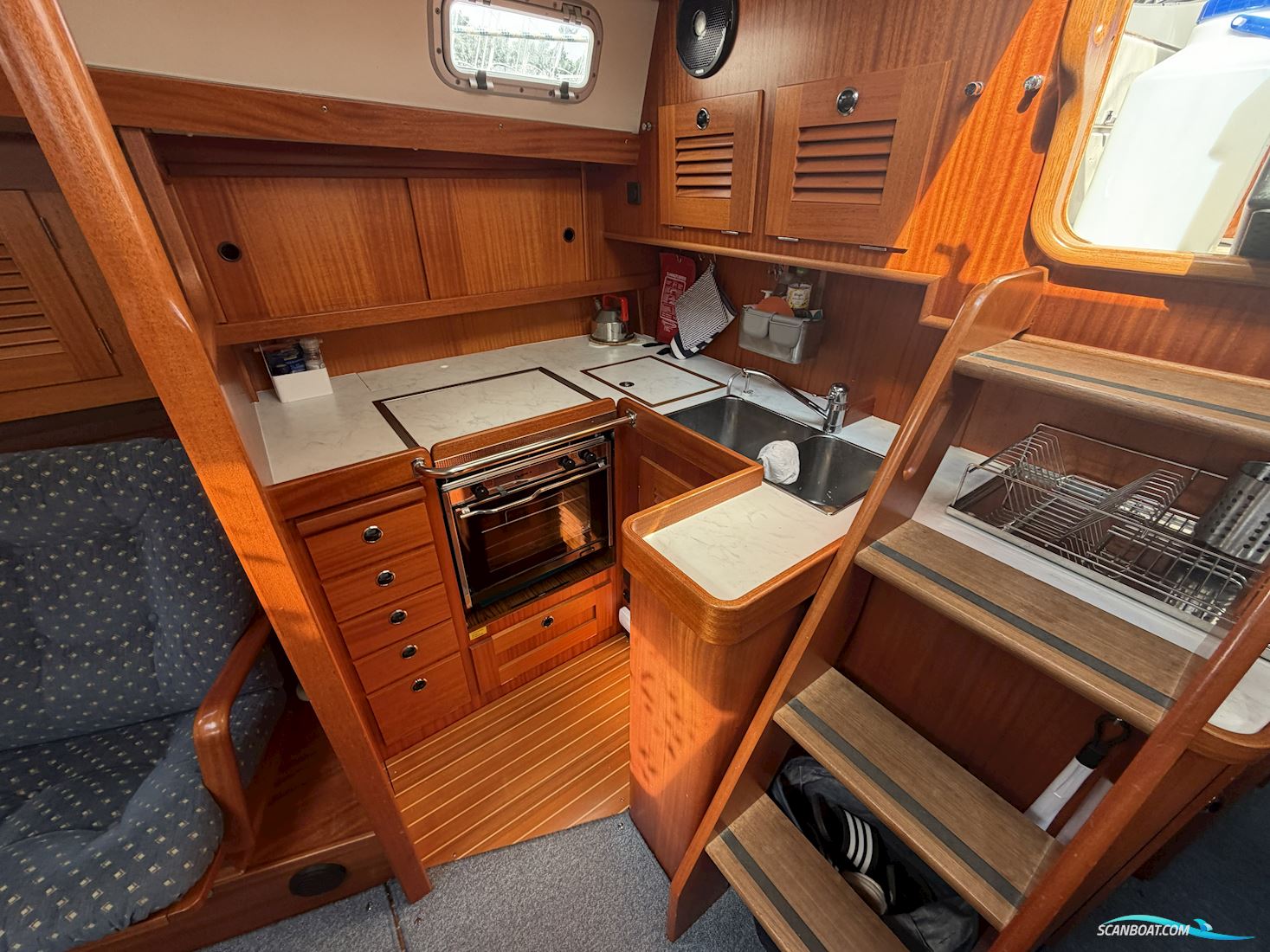 Hallberg-Rassy 39