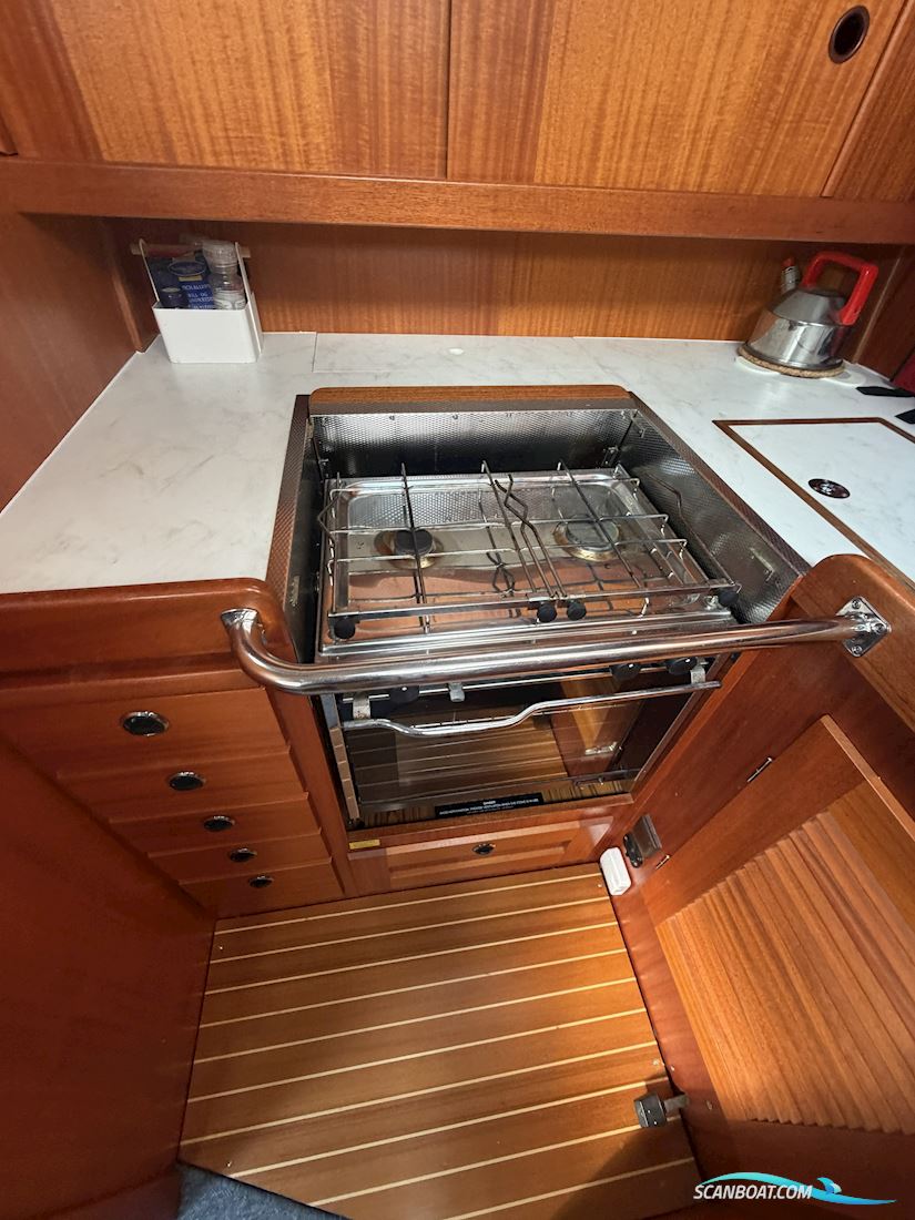 Hallberg-Rassy 39
