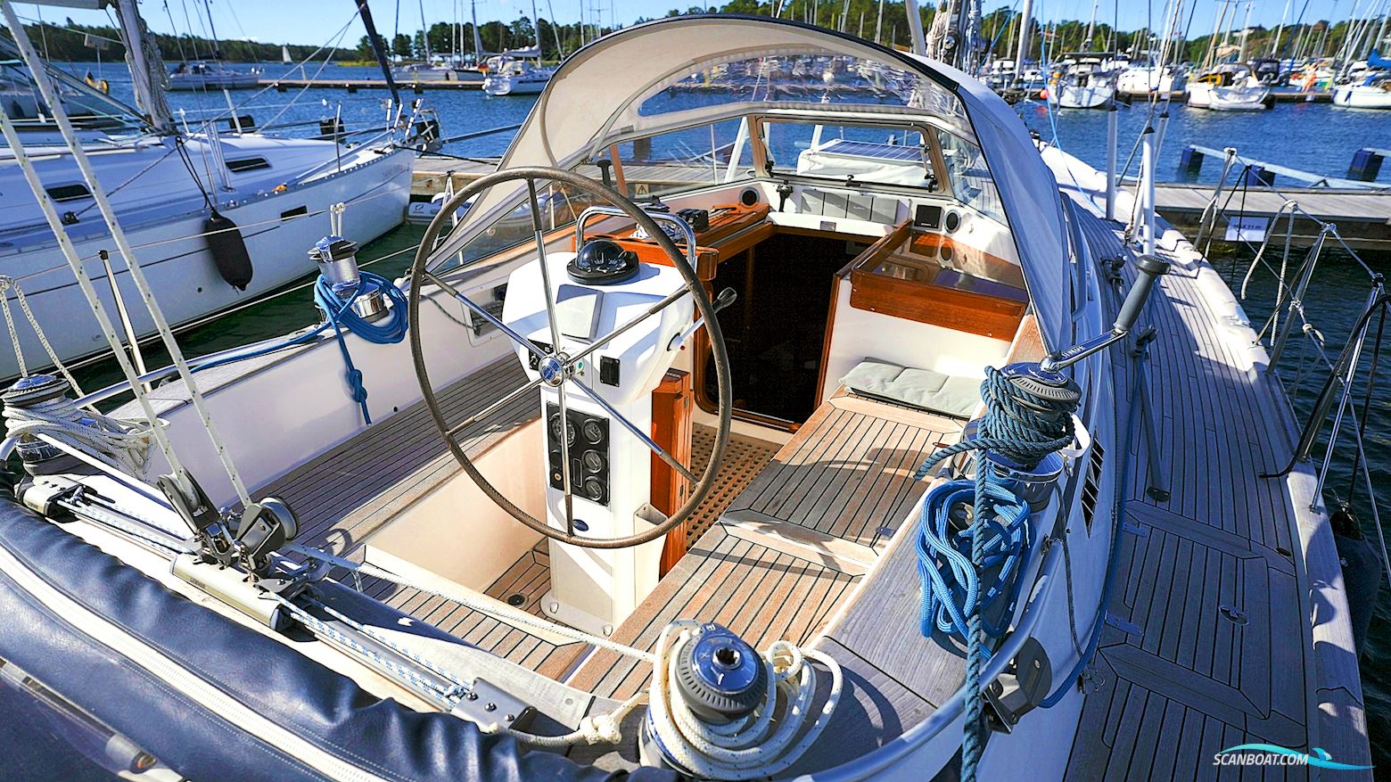 Hallberg-Rassy 39