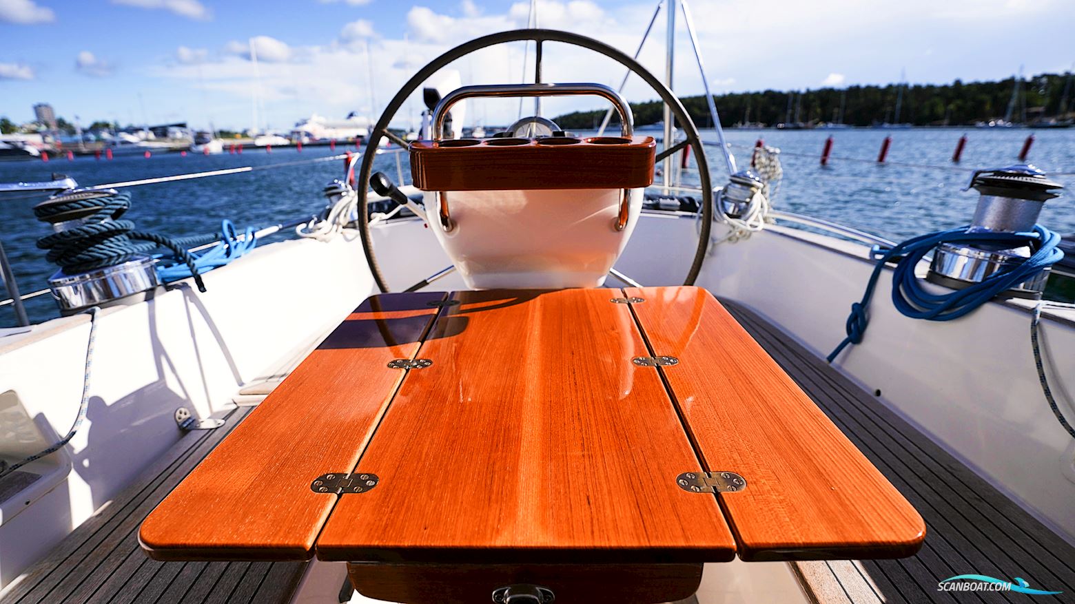 Hallberg-Rassy 39