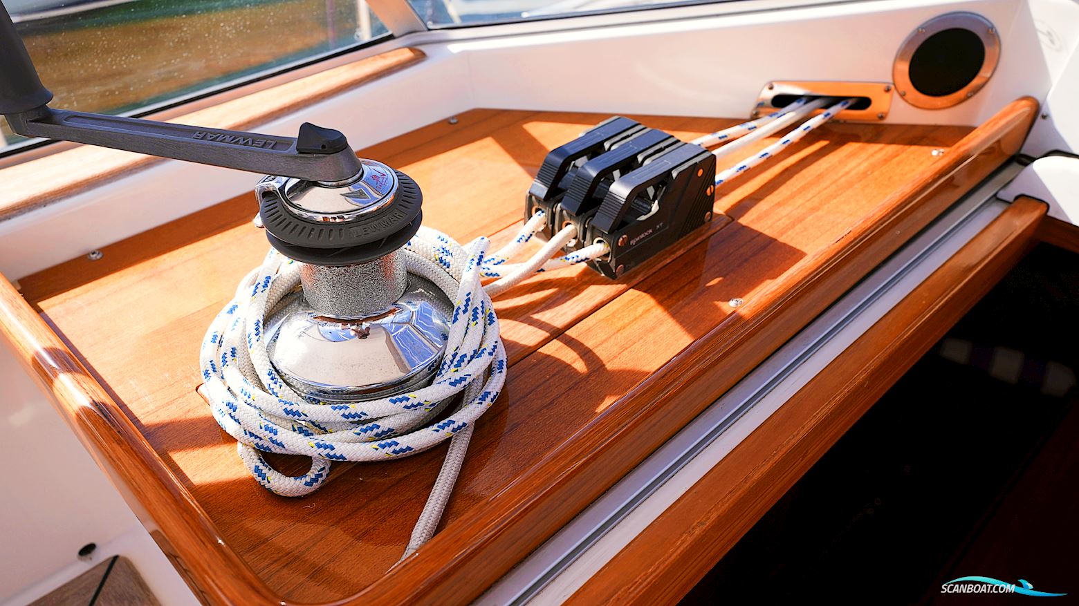 Hallberg-Rassy 39
