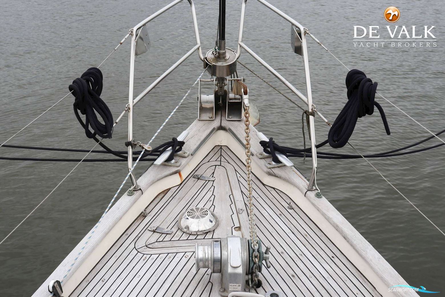 Hallberg Rassy 42 E