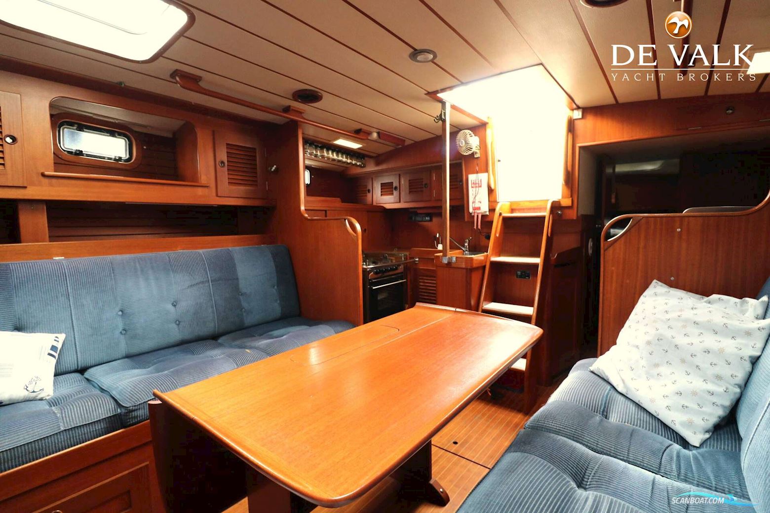 Hallberg Rassy 42 E