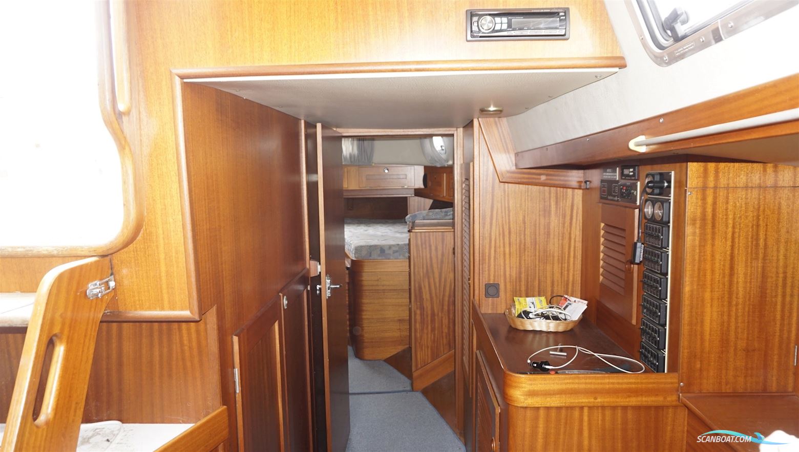 Hallberg Rassy 42 F MK I