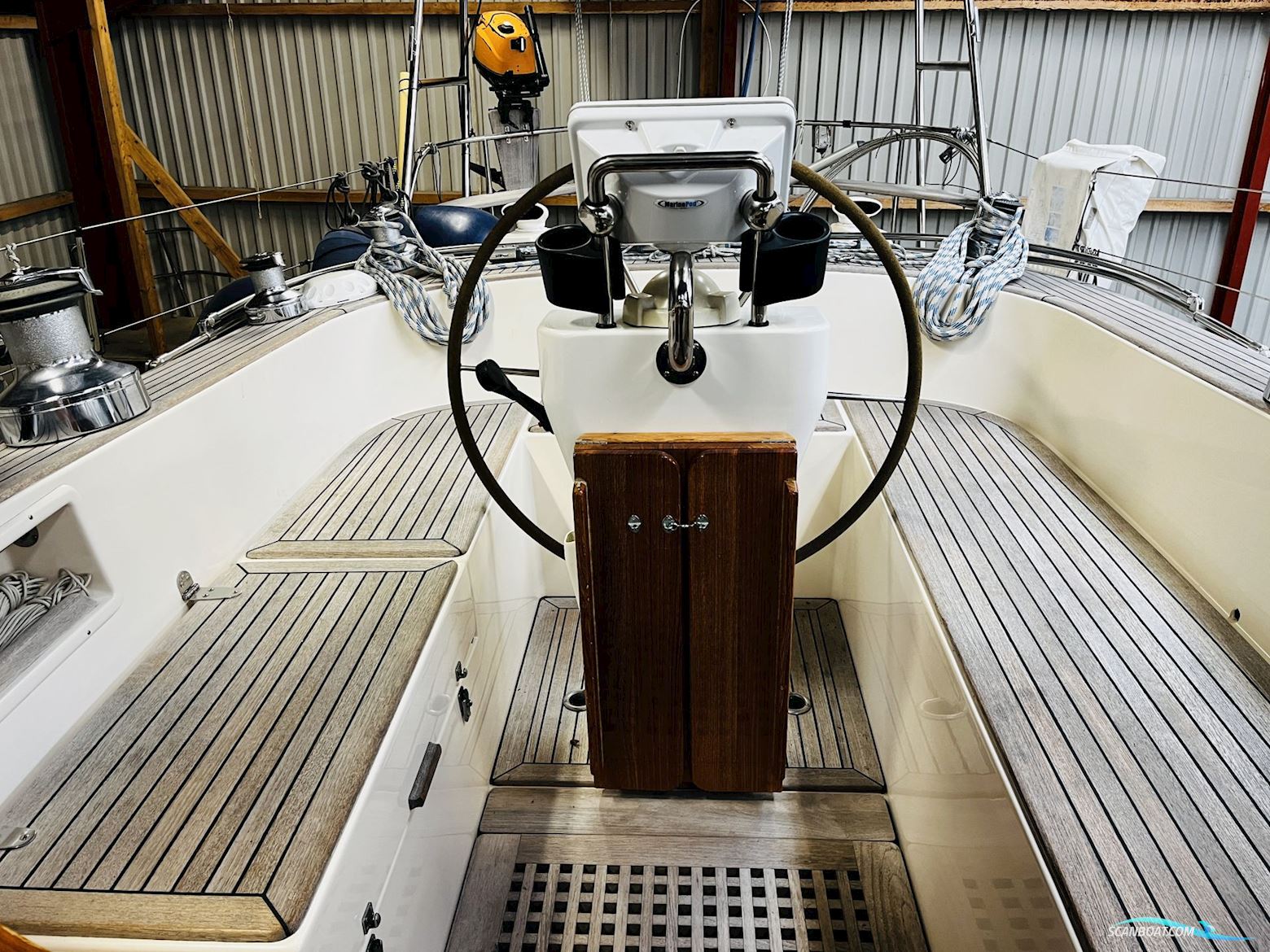 Hallberg-Rassy 42 F MkII