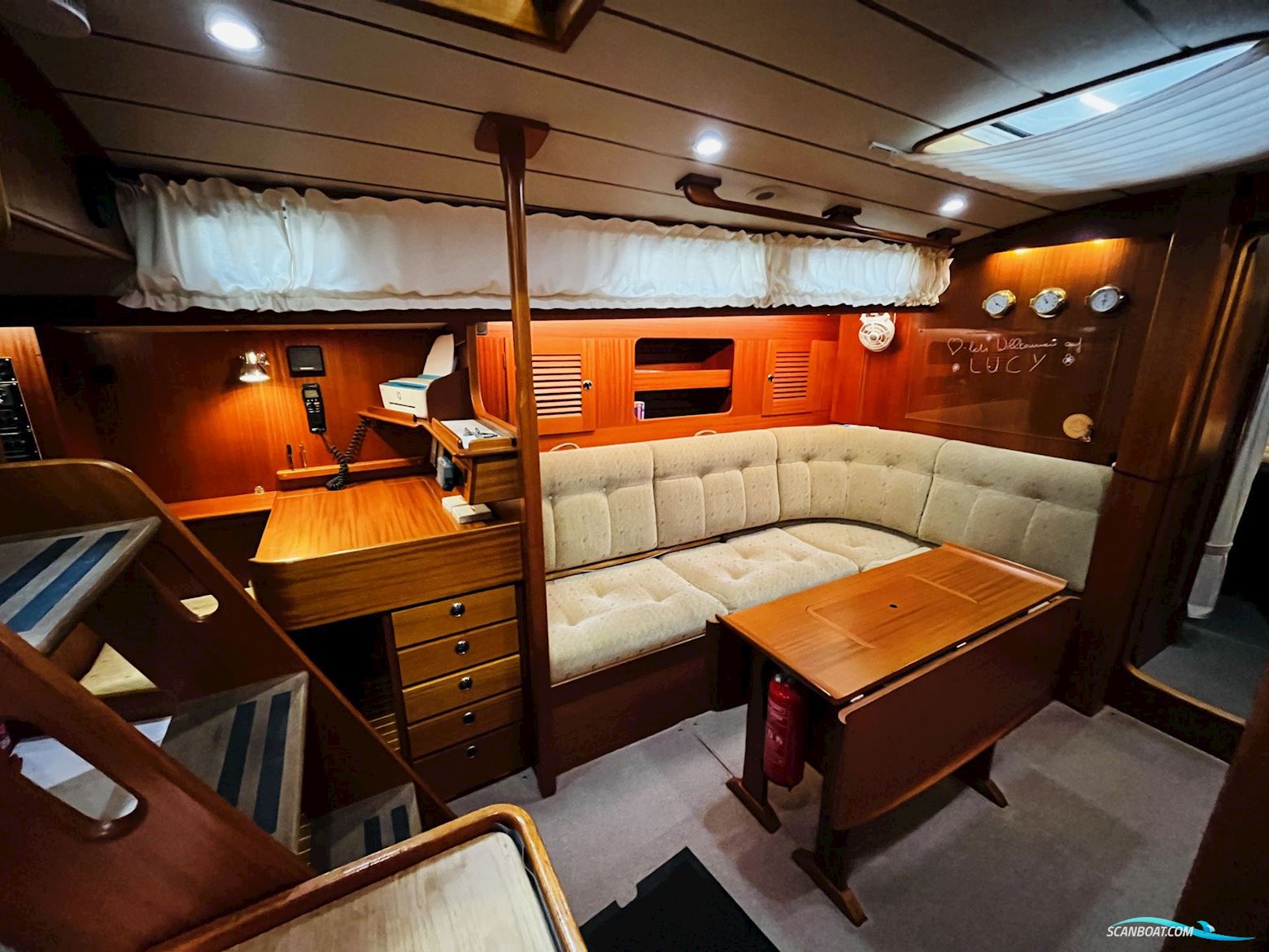 Hallberg-Rassy 42 F MkII