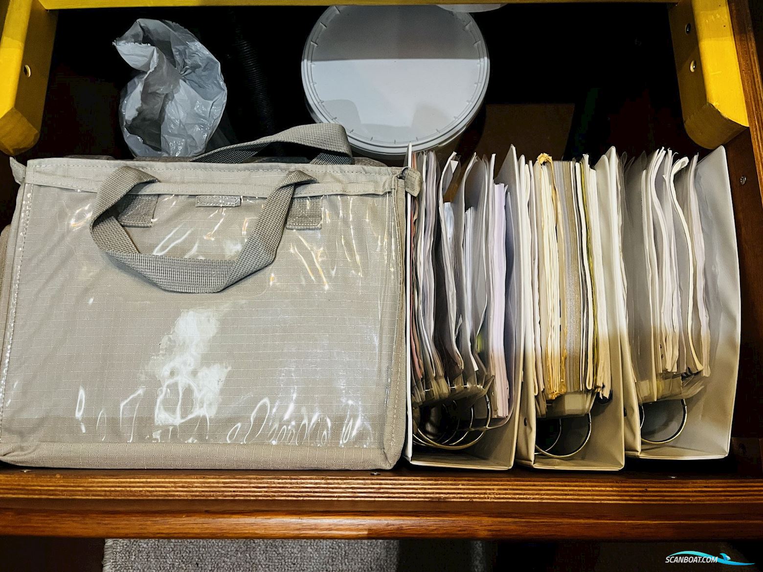 Hallberg-Rassy 42 F MkII