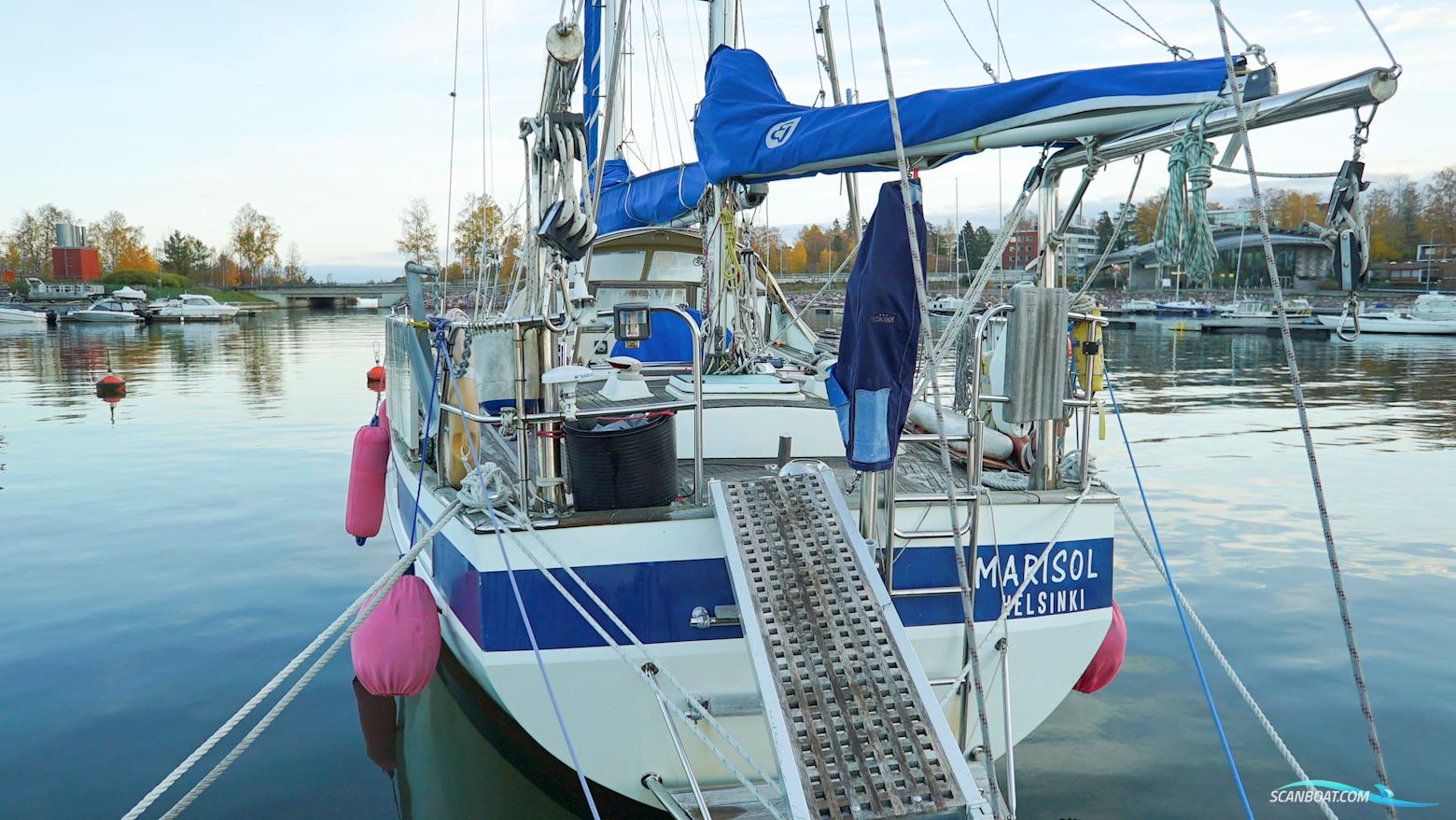 Hallberg-Rassy 42 Ketch