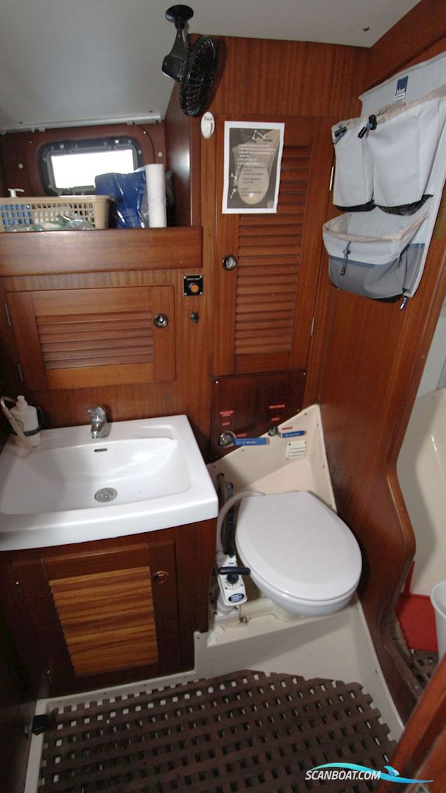 Hallberg-Rassy 42 Ketch