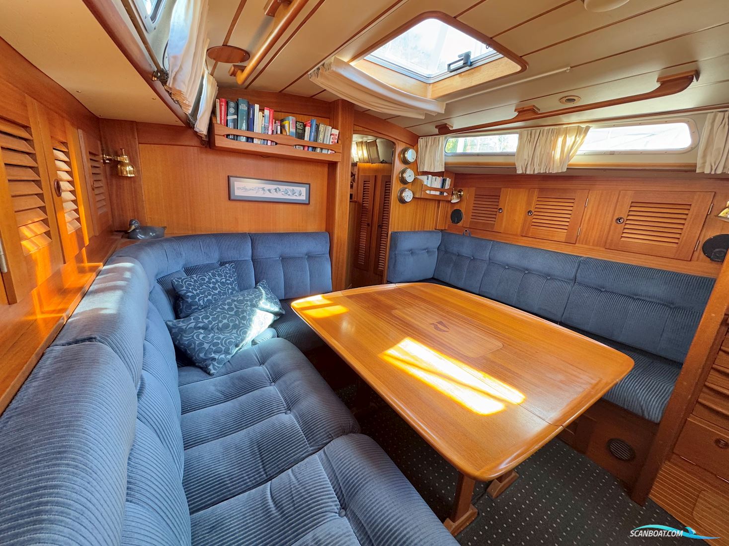 Hallberg-Rassy 42F HR