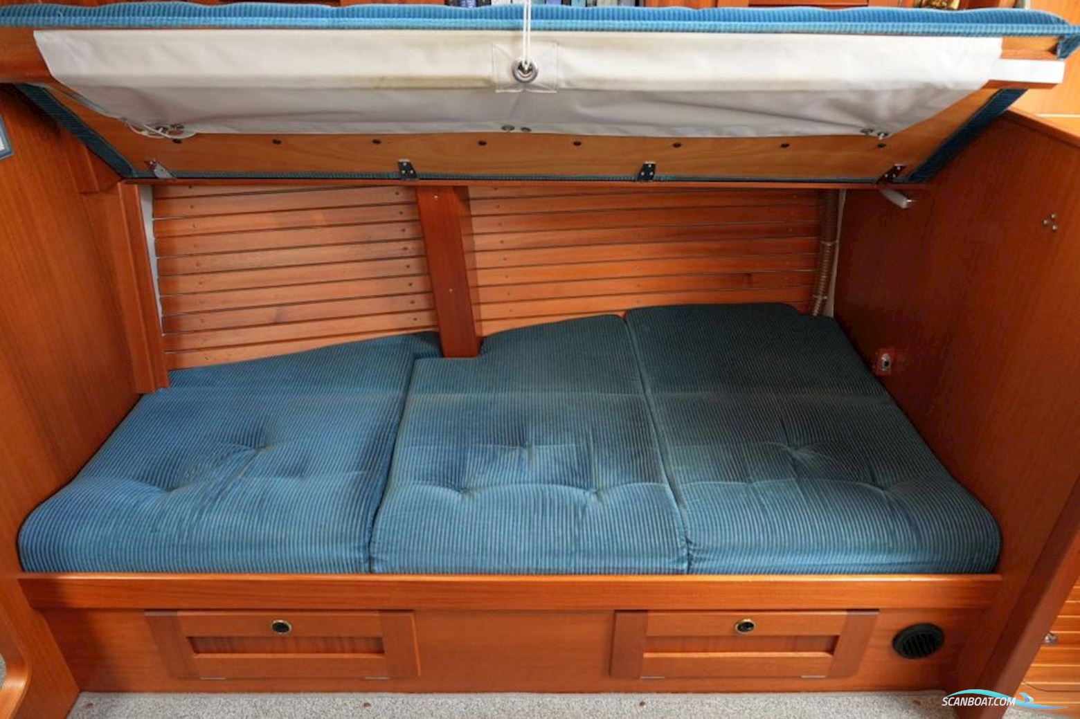 Hallberg-rassy 42F MK II