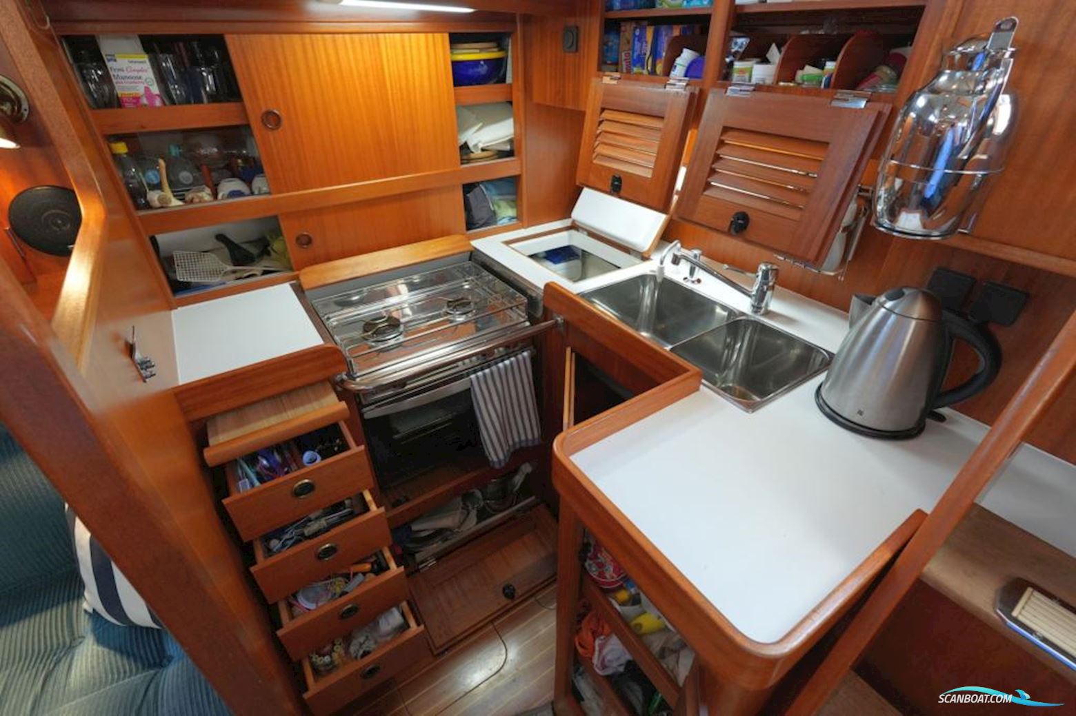 Hallberg-rassy 42F MK II