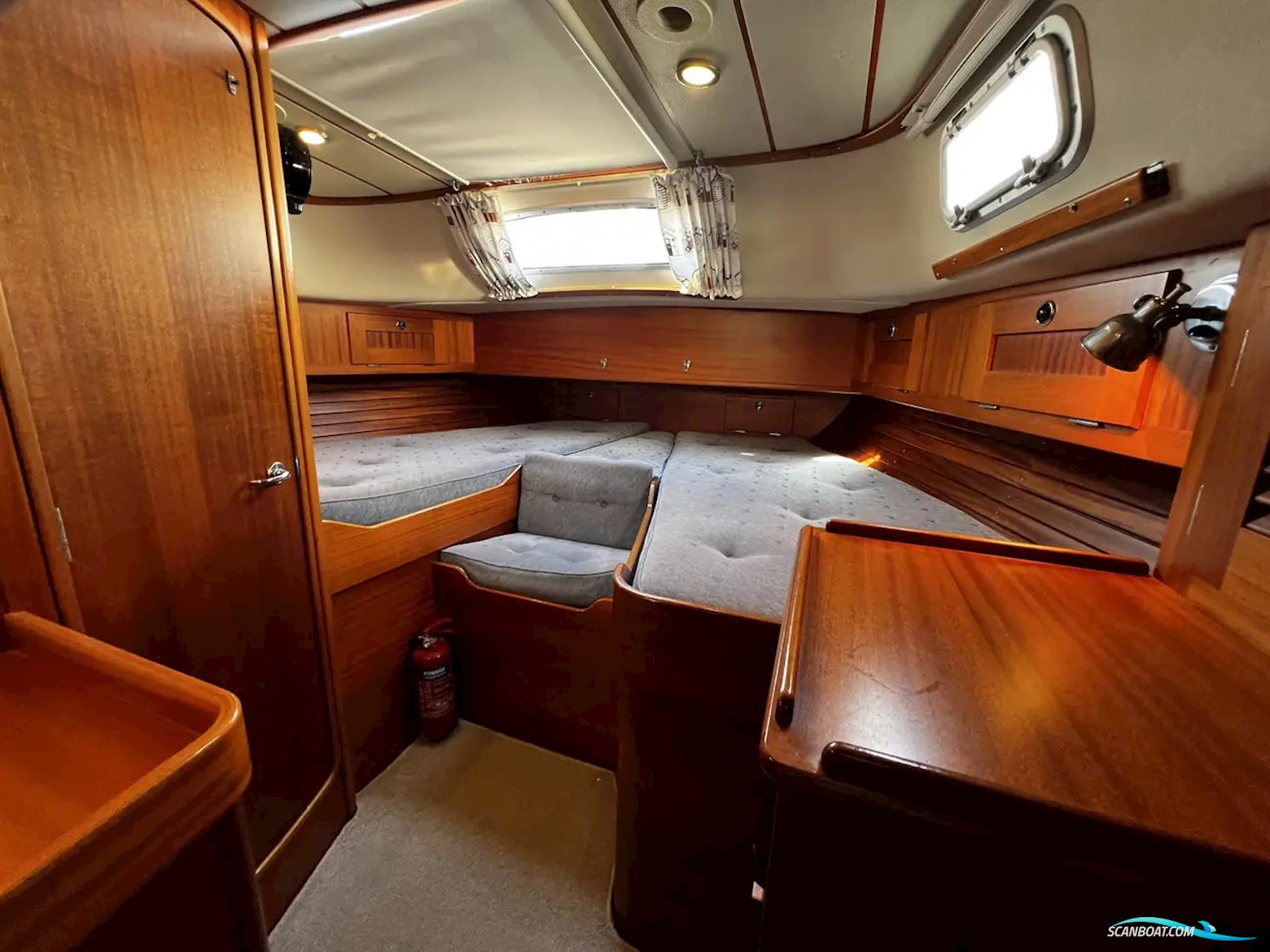 Hallberg-rassy 42F MK II