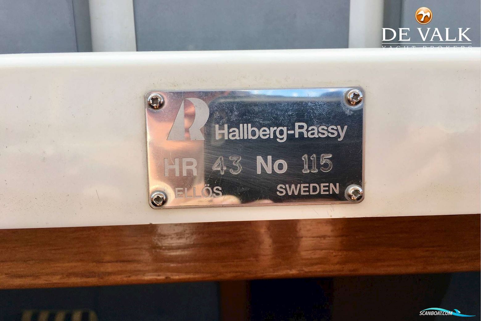 Hallberg Rassy 43 MK I
