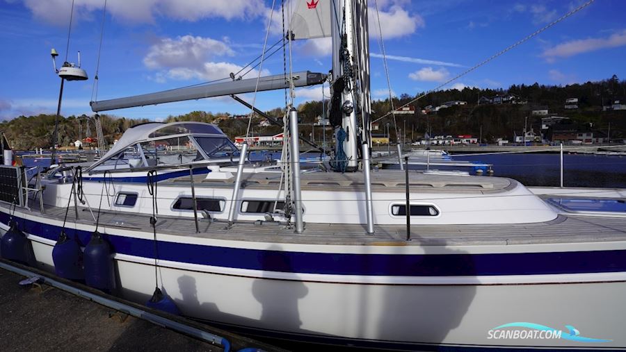 Hallberg-Rassy 43
