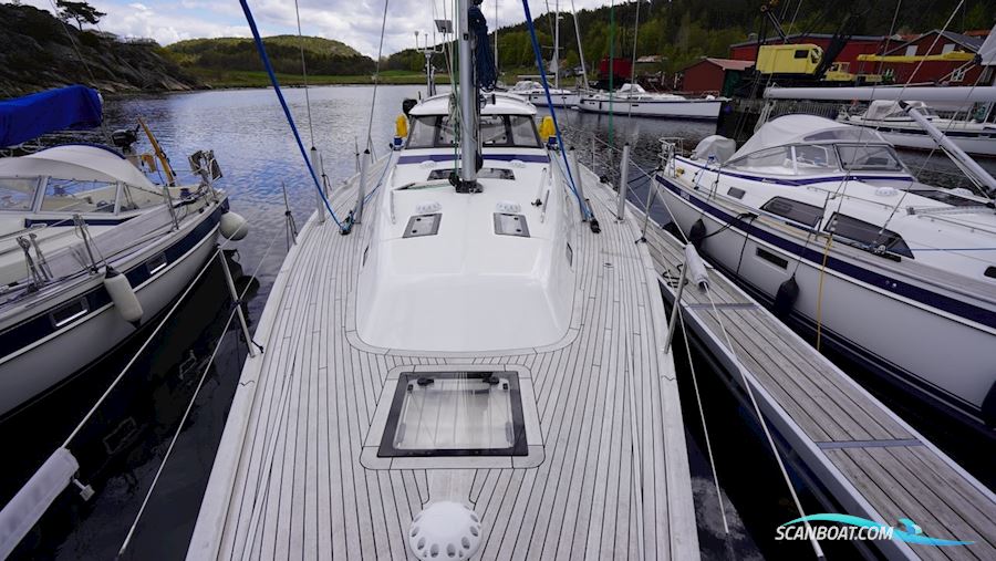 Hallberg-Rassy 44
