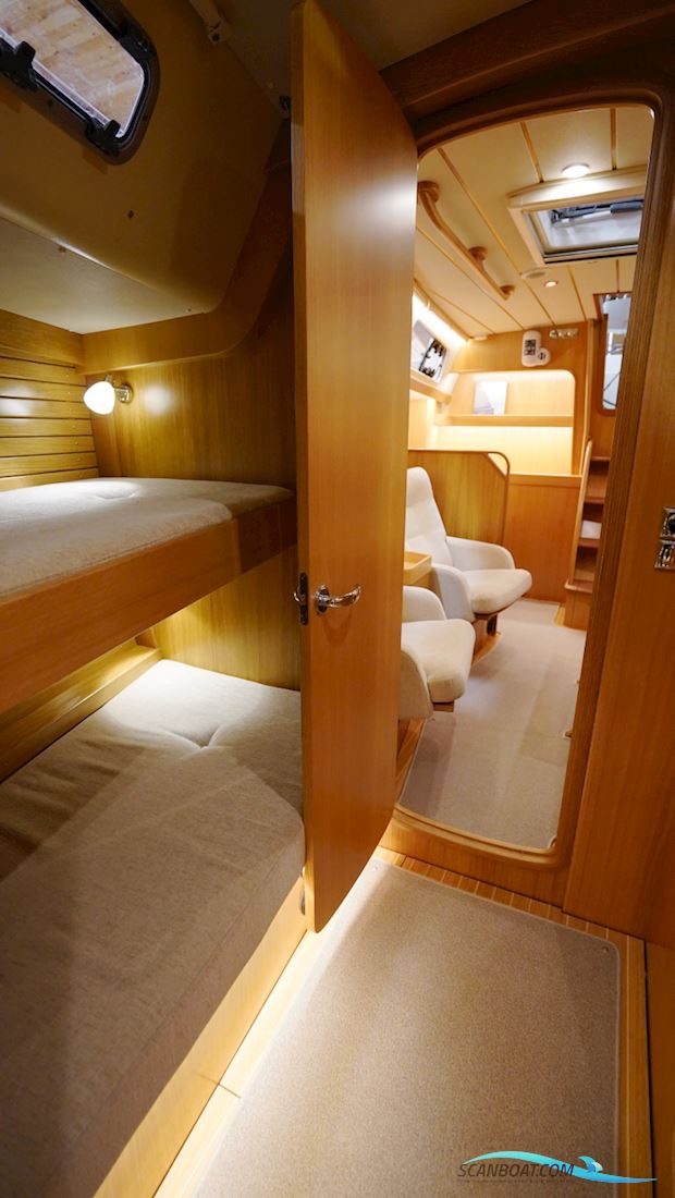 Hallberg-Rassy 44