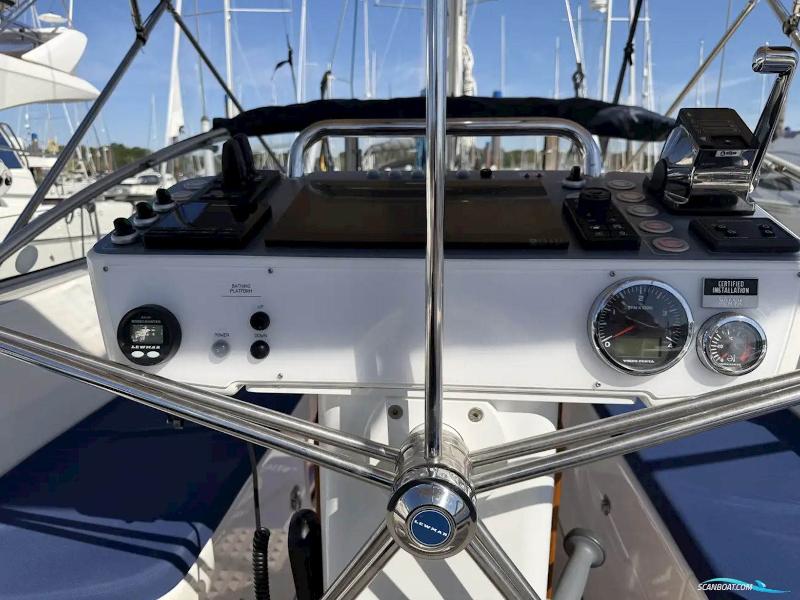 Hallberg-Rassy 44