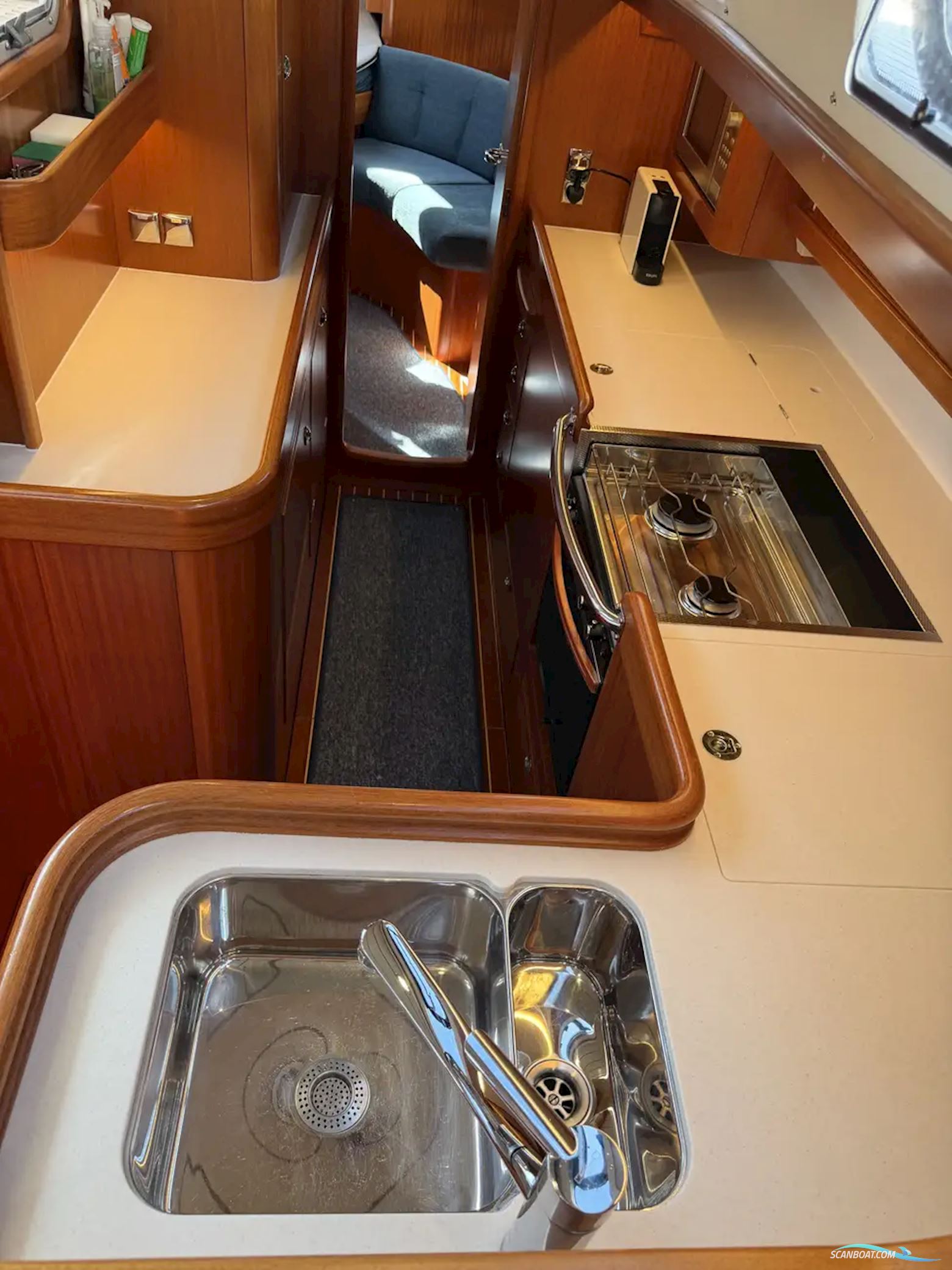 Hallberg-Rassy 44
