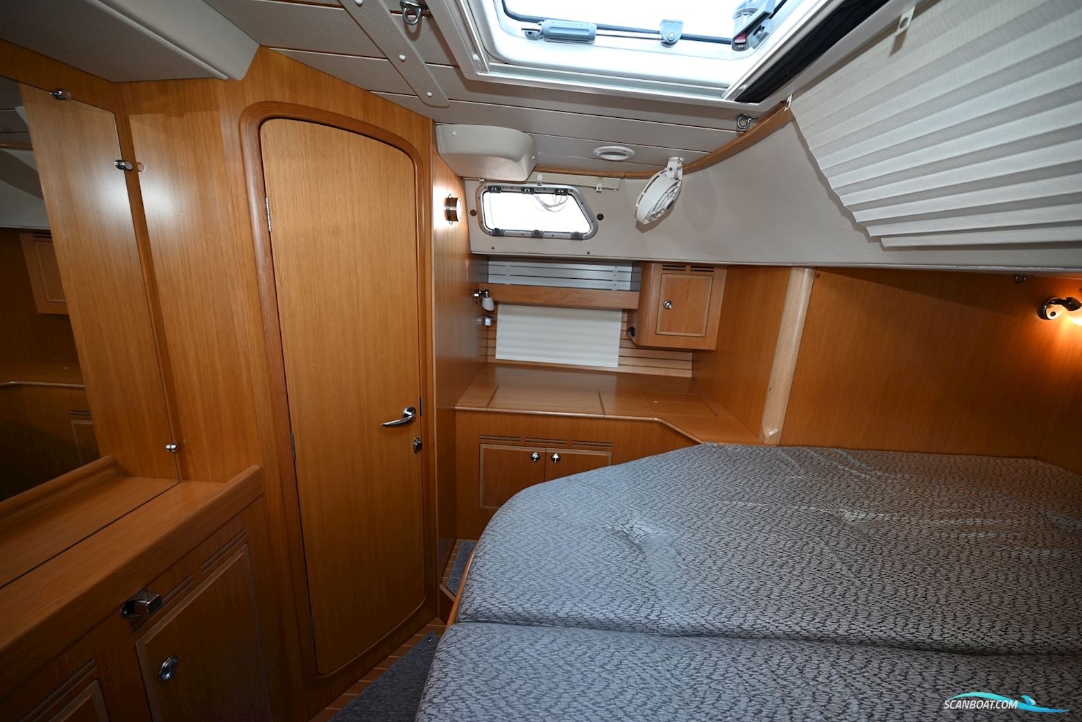 Hallberg Rassy 44