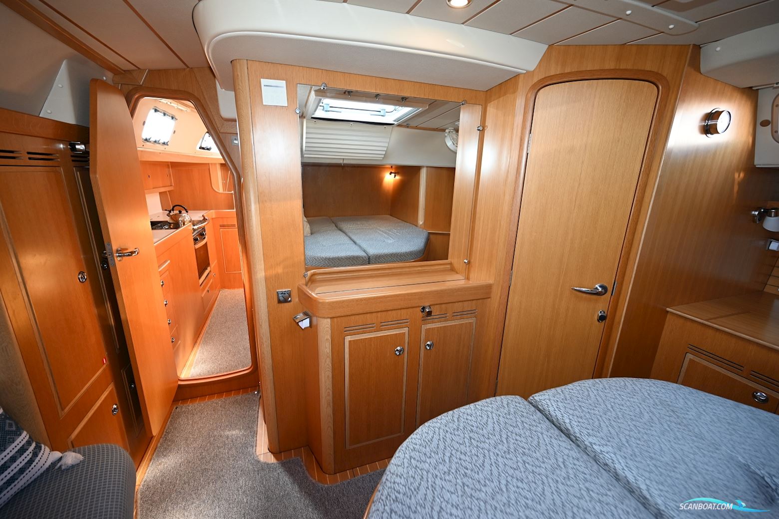 Hallberg Rassy 44