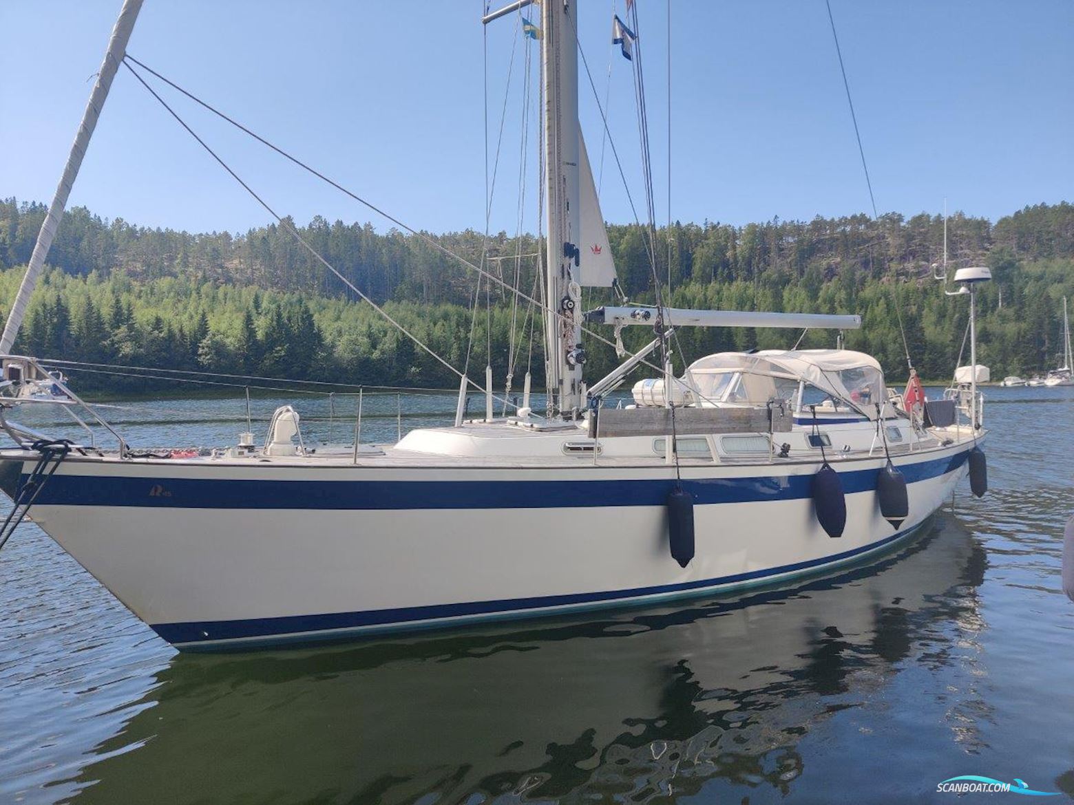 Hallberg-Rassy 45