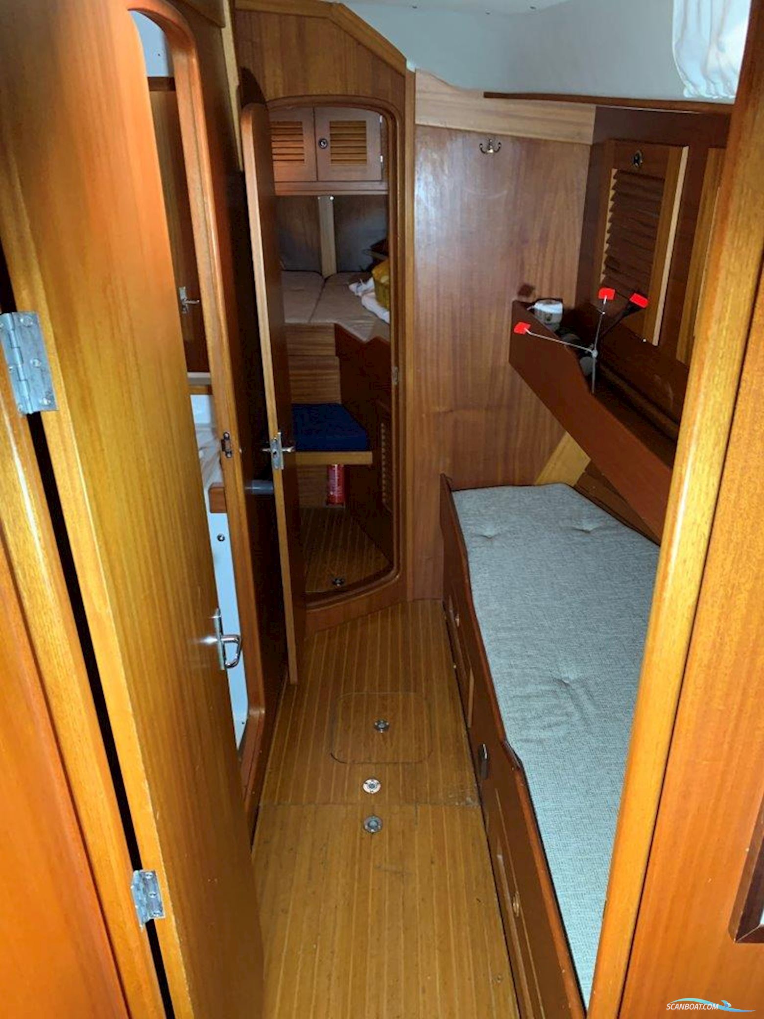 Hallberg-Rassy 45