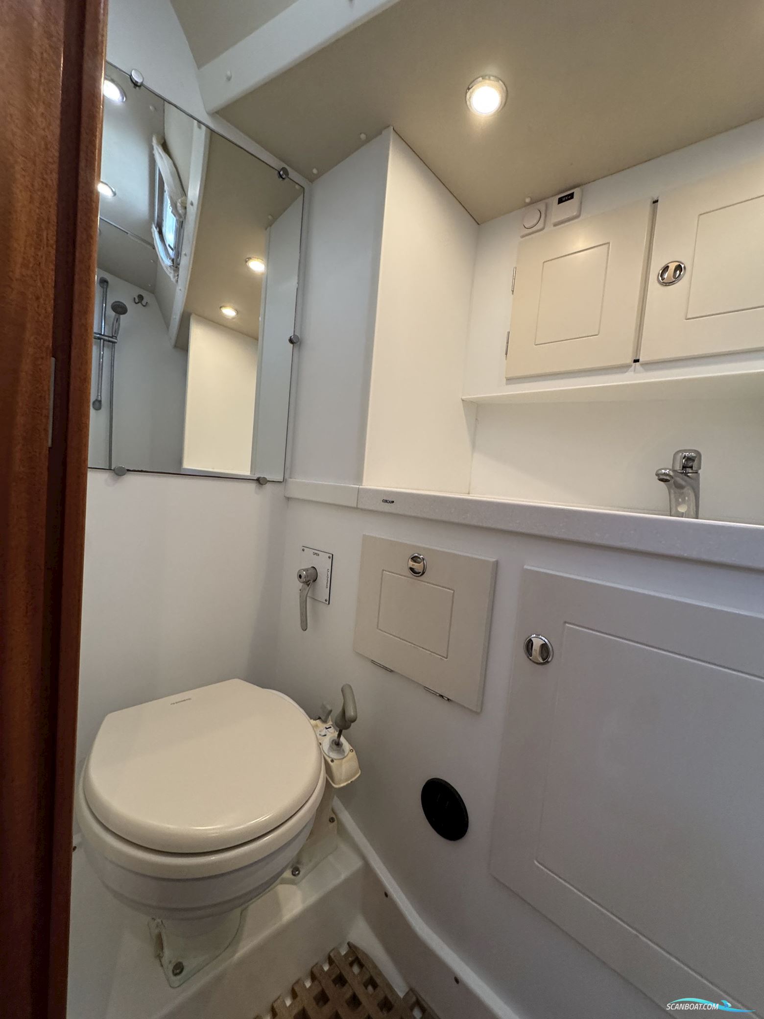 Hallberg-Rassy 46 – 2003 EU Vat Paid.