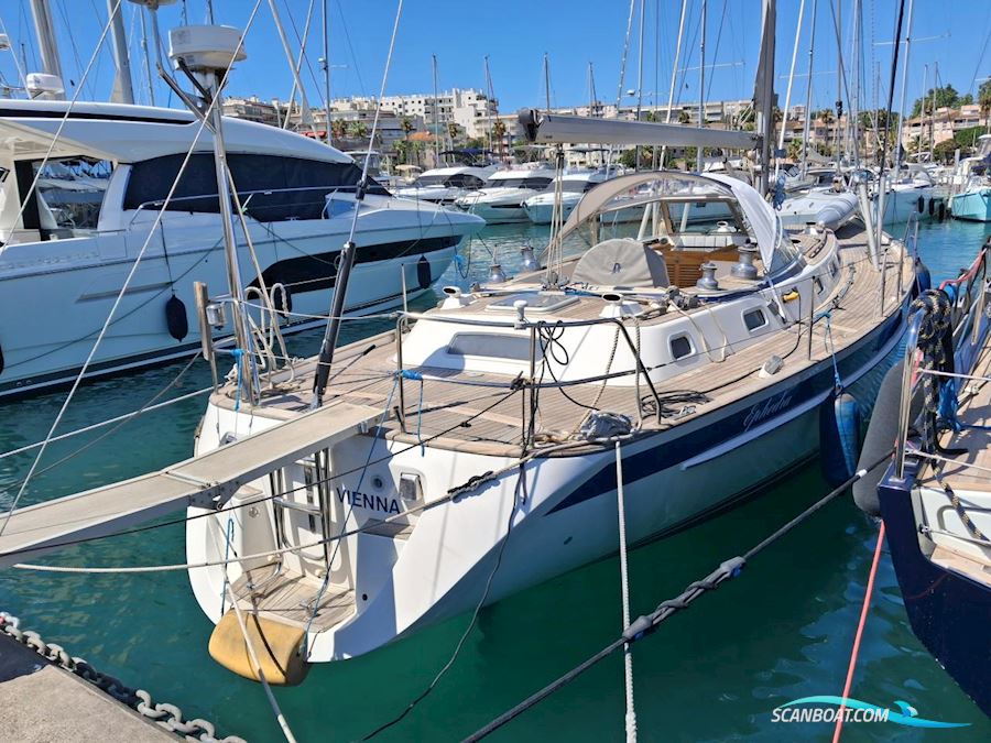 Hallberg-Rassy 46