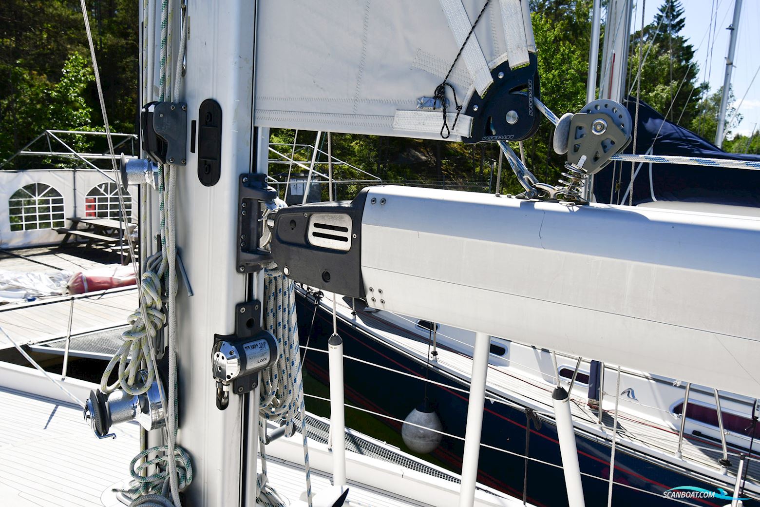 Hallberg-Rassy 48