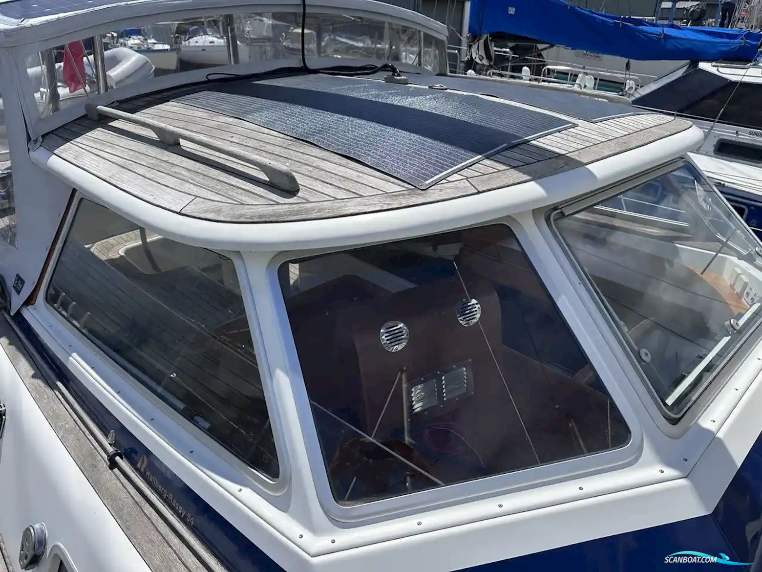 Hallberg-Rassy 54