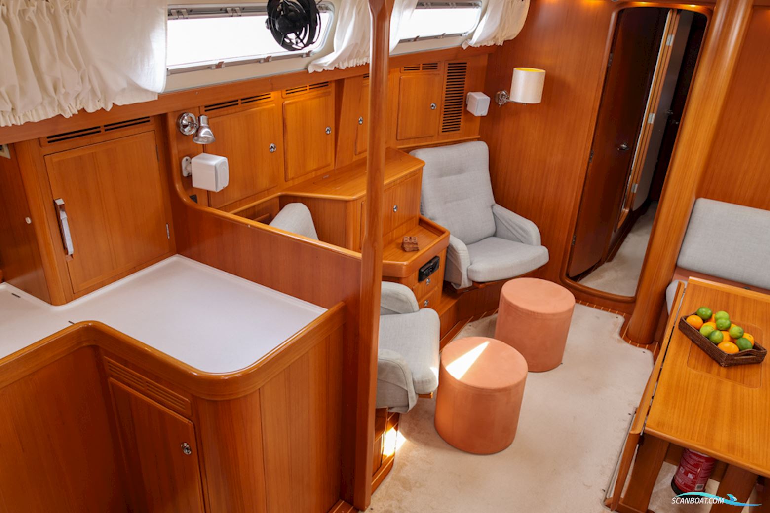 Hallberg-Rassy 54