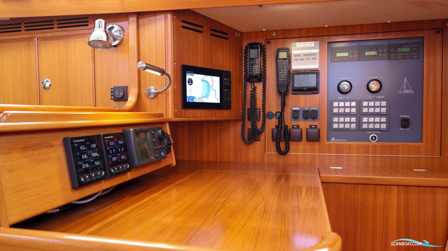 Hallberg-Rassy 54
