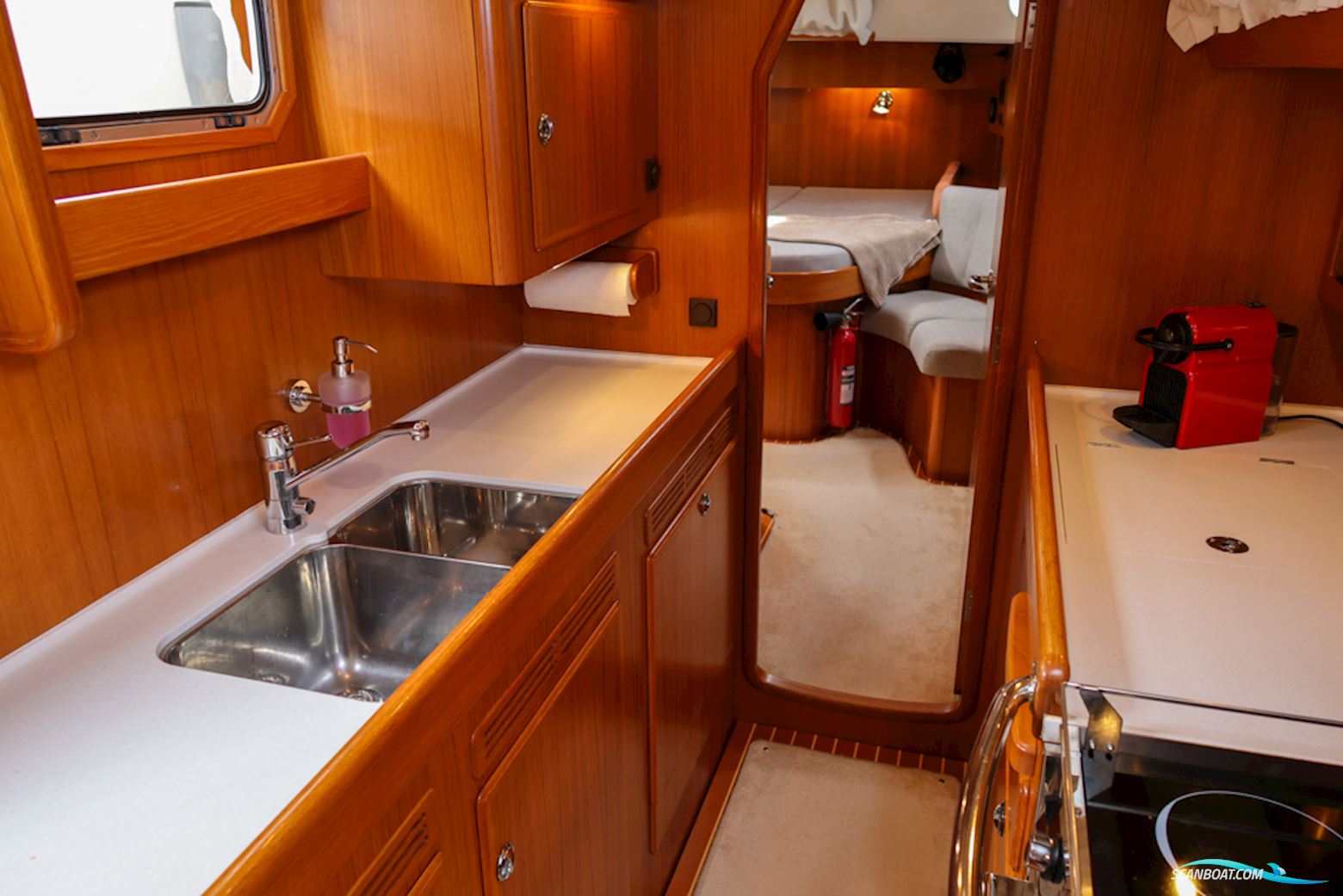 Hallberg-Rassy 54