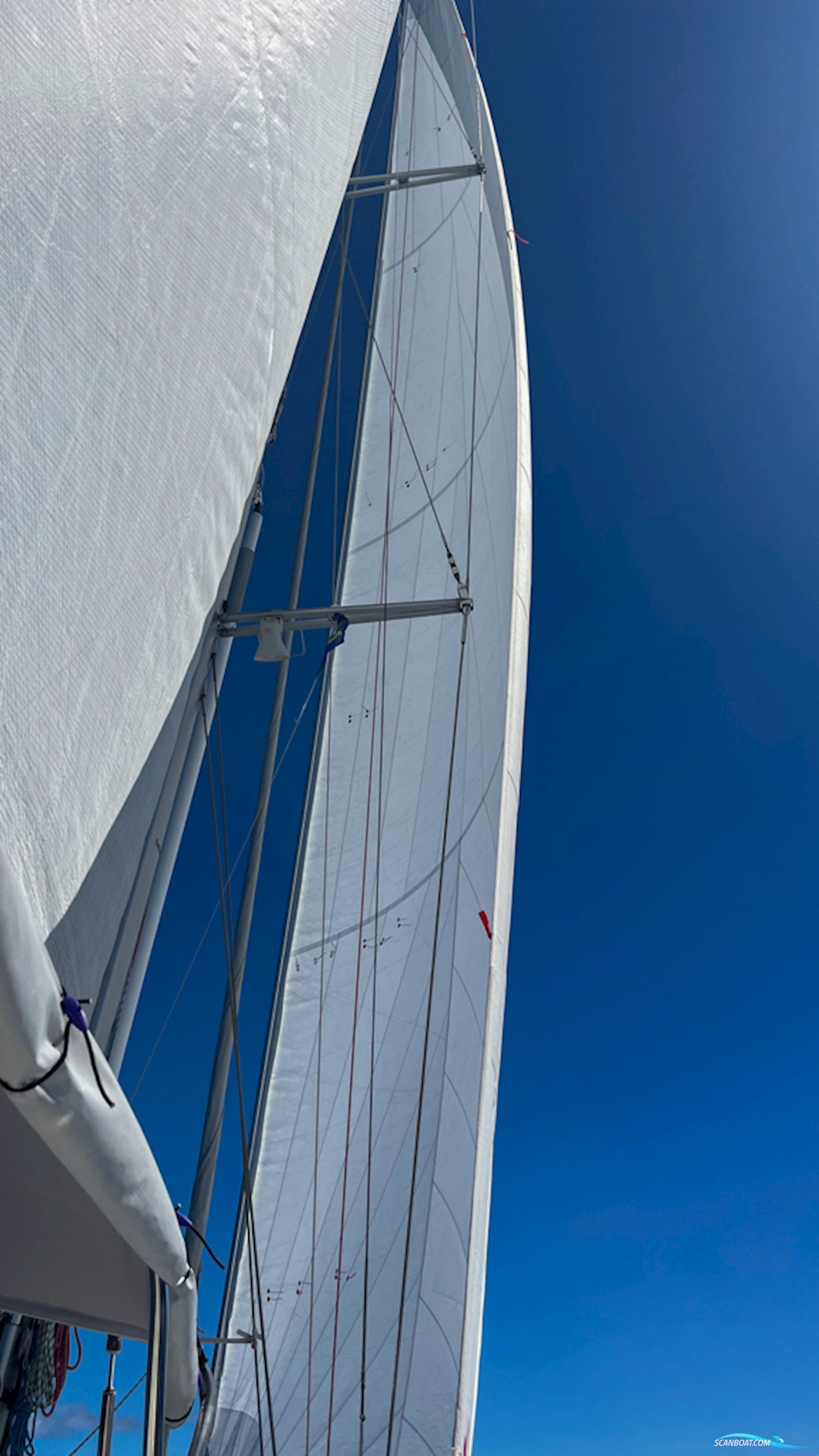 Hallberg-Rassy 54