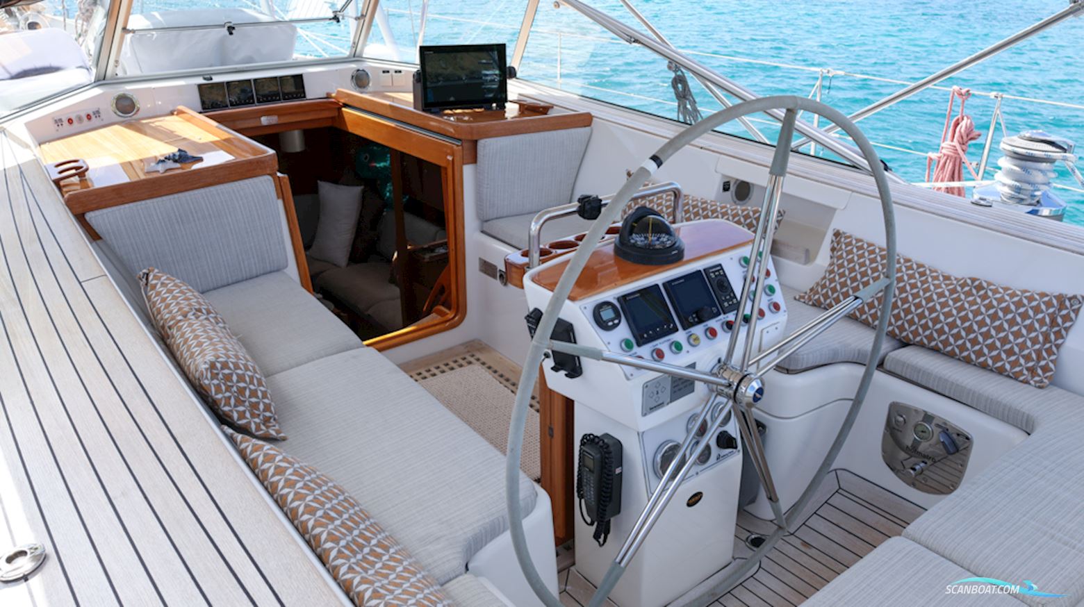 Hallberg-Rassy 54