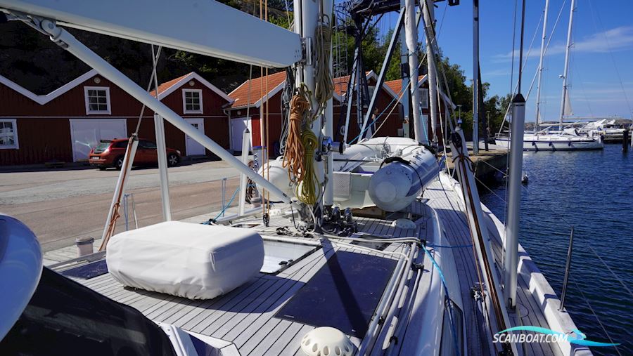 Hallberg-Rassy 55