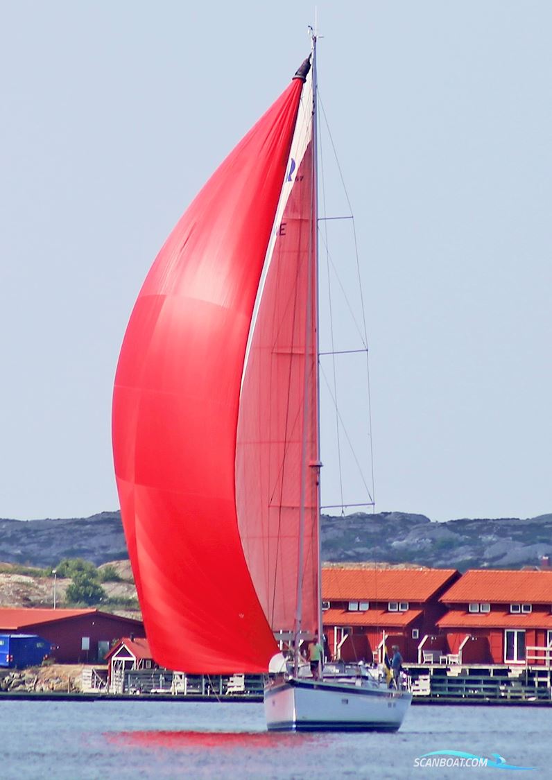 Hallberg-Rassy 57