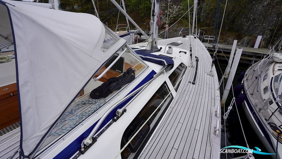 Hallberg-Rassy 57