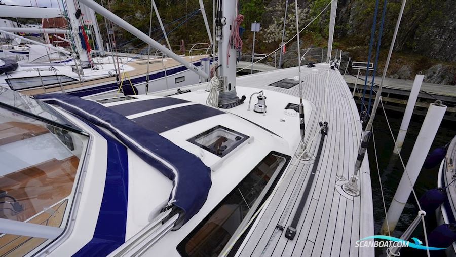 Hallberg-Rassy 57