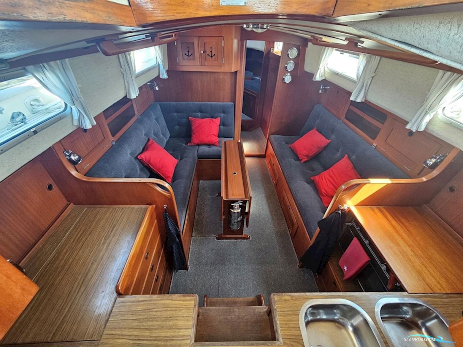 Hallberg-Rassy 94 kutter