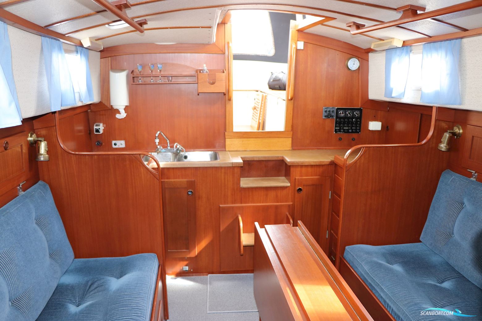 Hallberg-Rassy Kutter