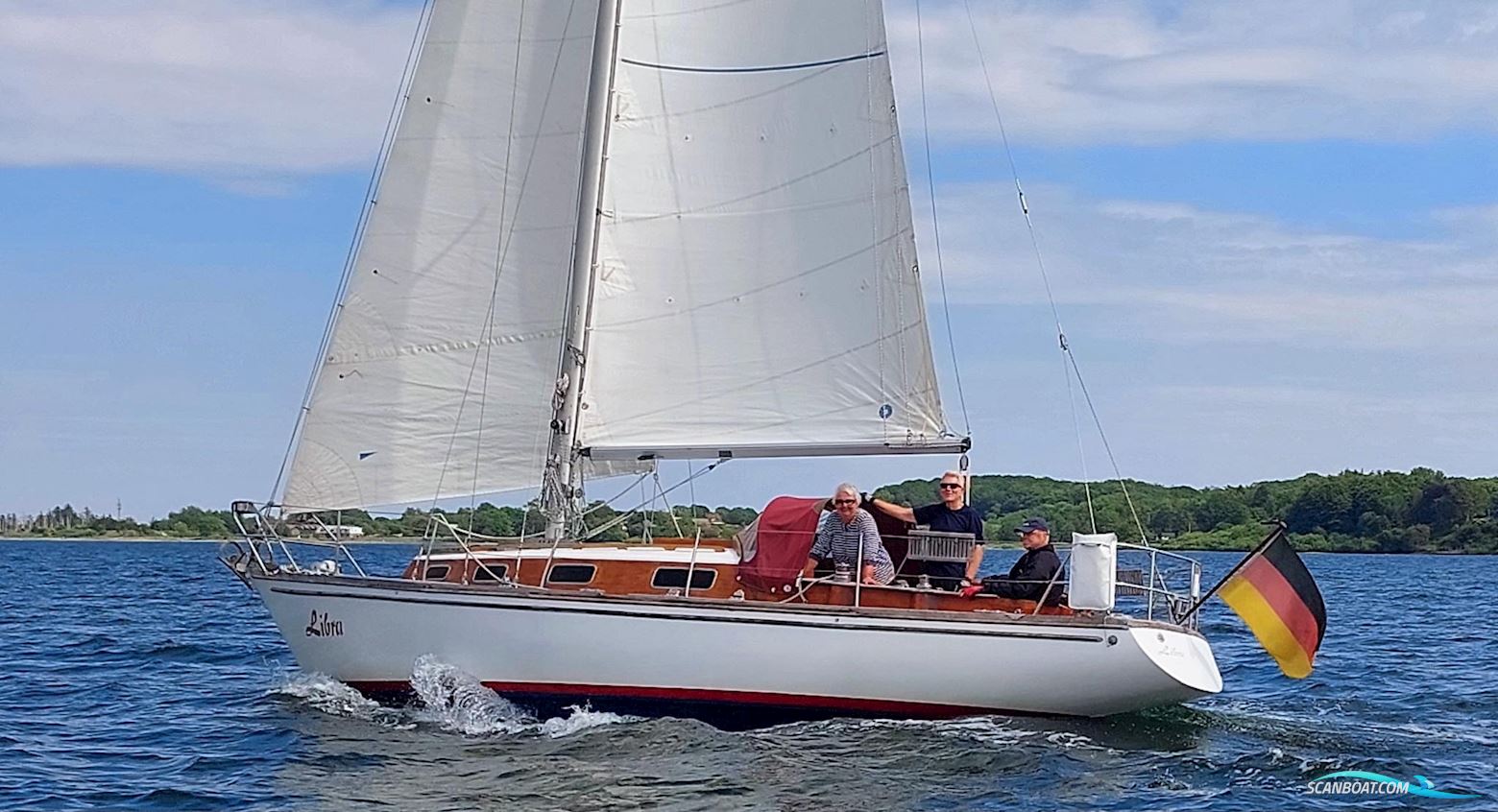 Hallberg Rassy Mistral 33