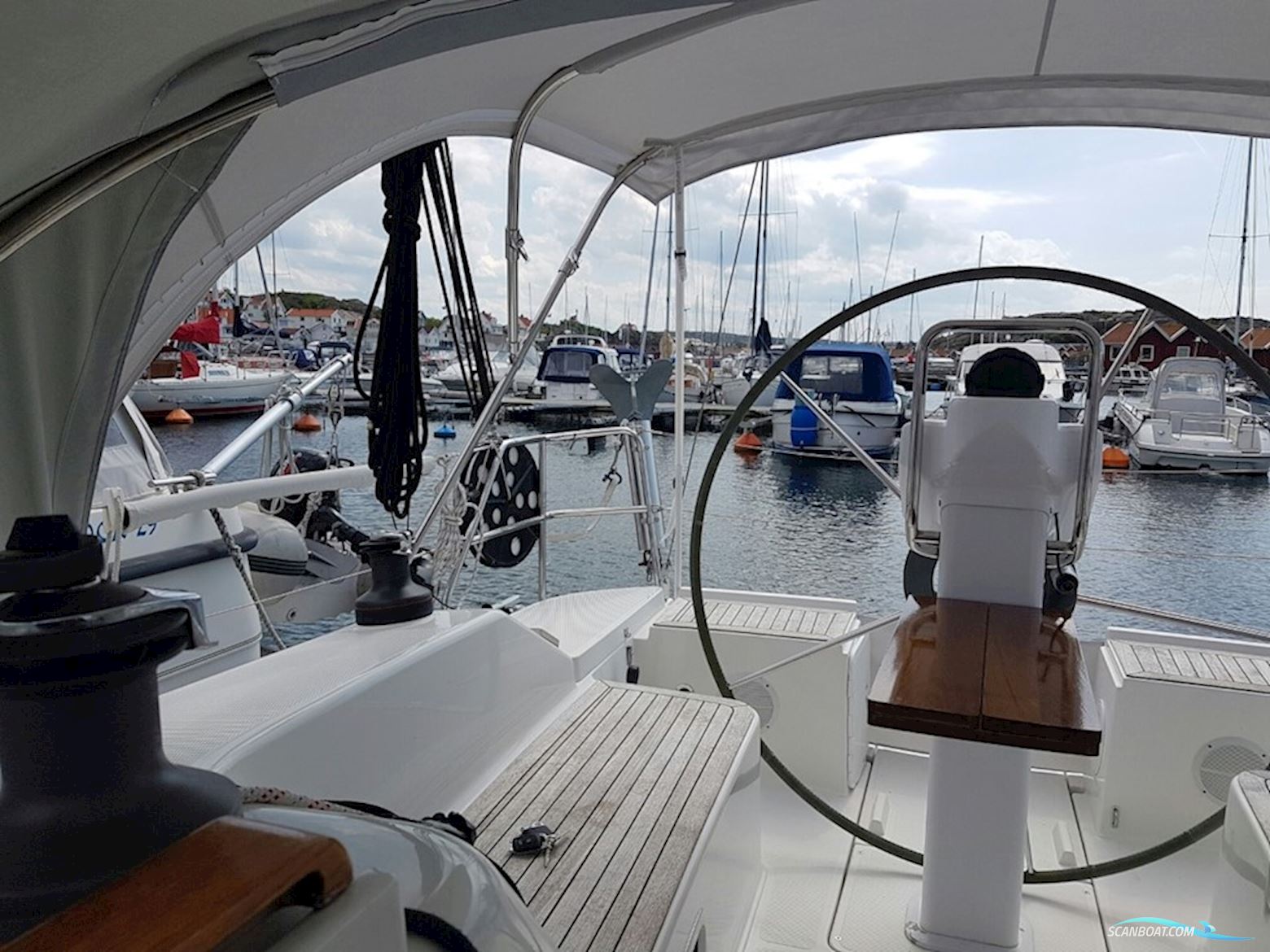 Hanse 320