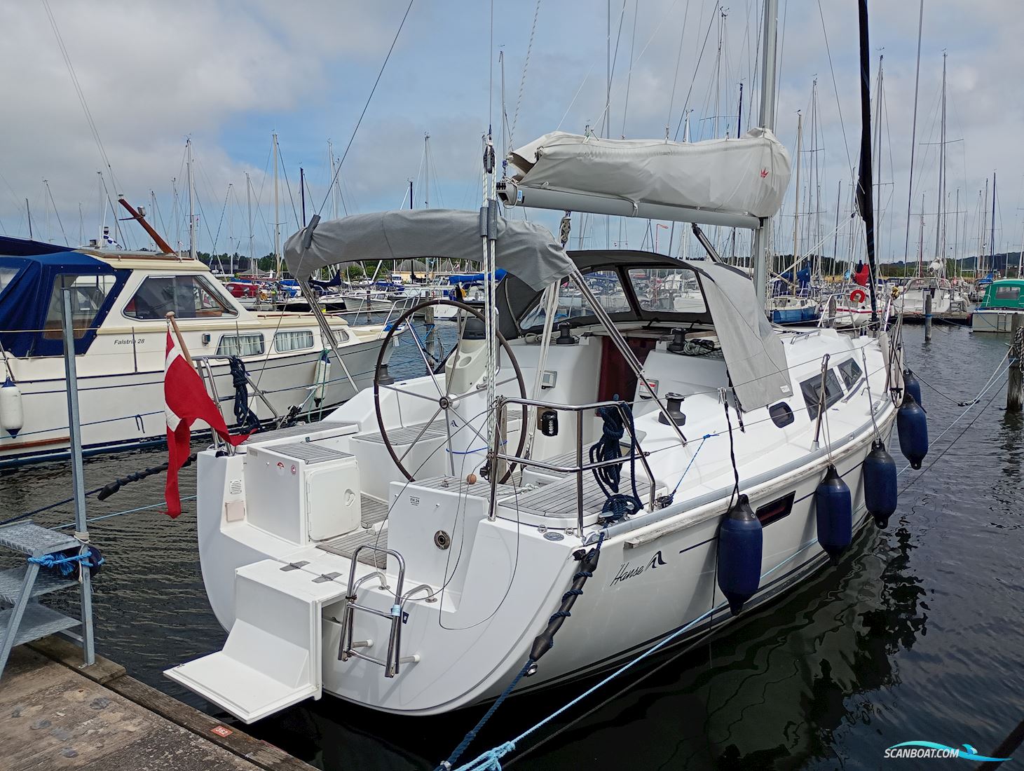 Hanse 320