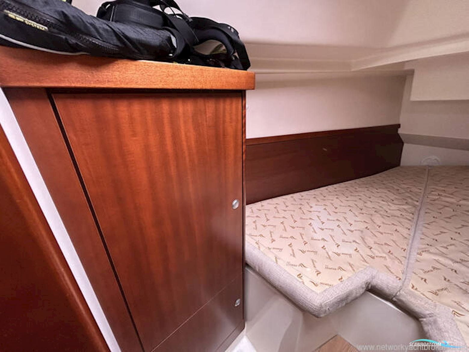 Hanse 320